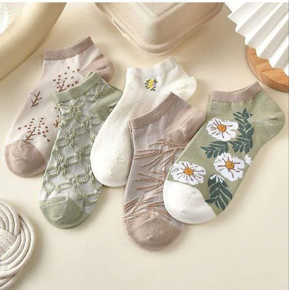 جوراب مچی با گل های برجسته