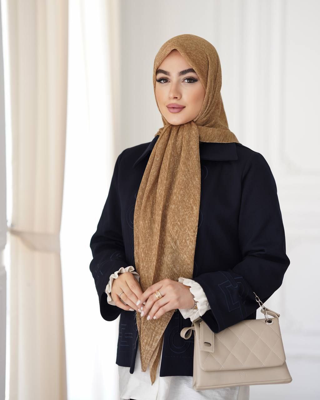 روسری پلیسه برشکا VIP سنگشور